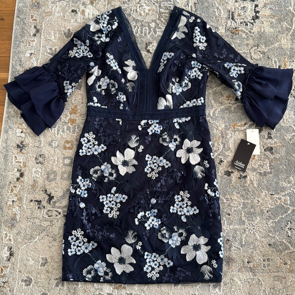 Aidan Mattox navy flower and sequin dress size 10 brand new with tags!